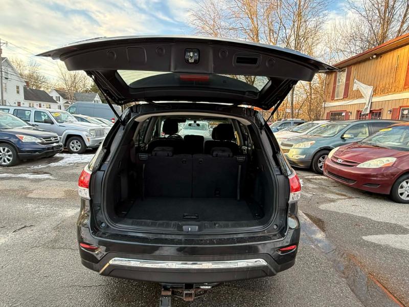 Nissan Pathfinder SV 4WD 2015