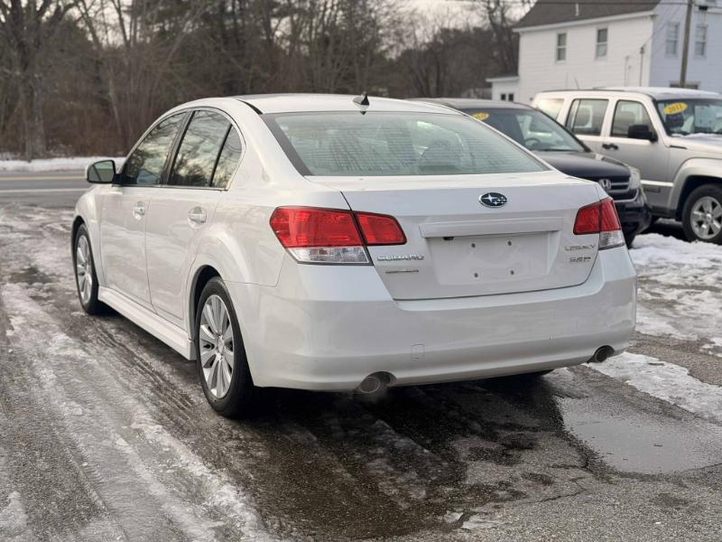 Subaru Legacy 3.6R Limited 2011