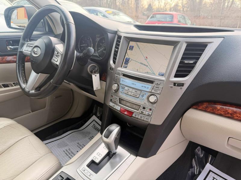 Subaru Legacy 3.6R Limited 2011