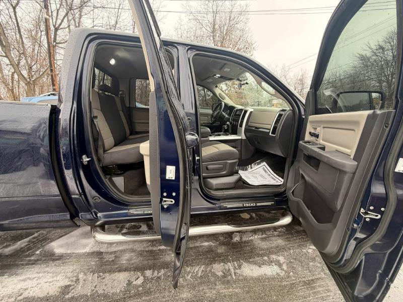 RAM 1500 SLT Quad Cab 4WD 2012