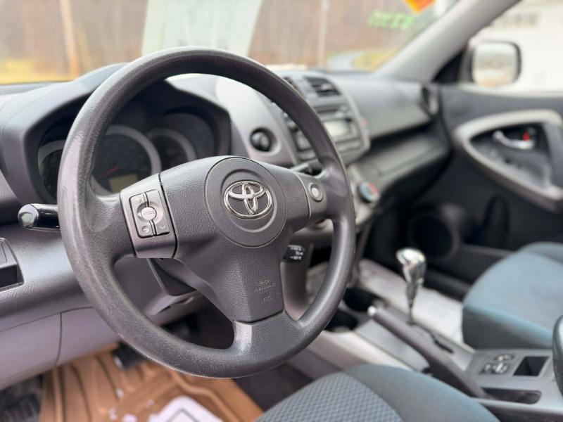 Toyota RAV4 Sport I4 4WD 2012