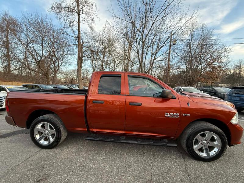 RAM 1500 Tradesman Quad Cab 4WD 2013
