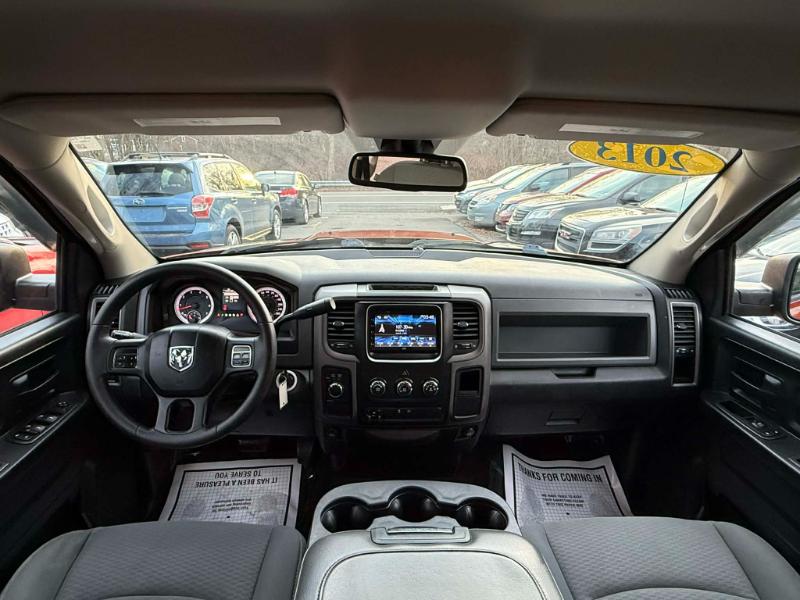 RAM 1500 Tradesman Quad Cab 4WD 2013