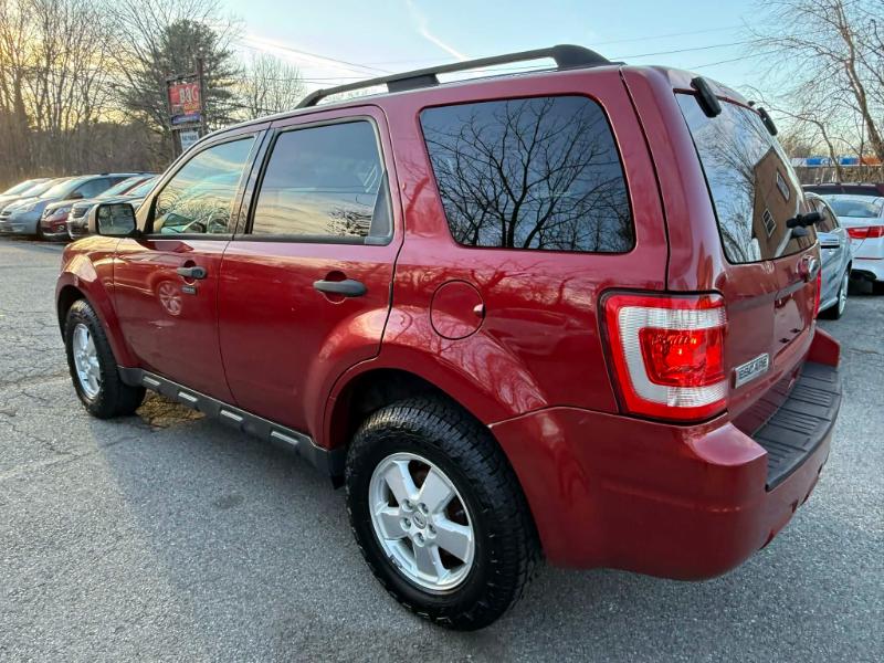 Ford Escape XLT 4WD 2012
