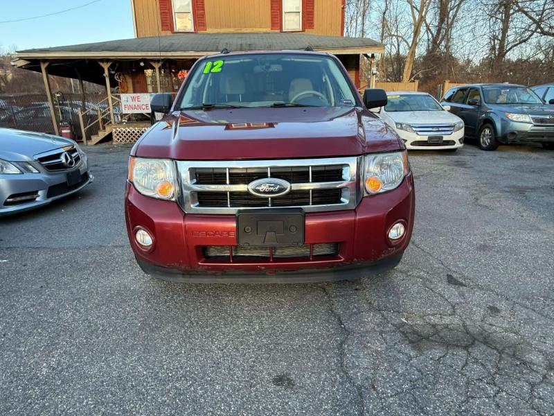 Ford Escape XLT 4WD 2012