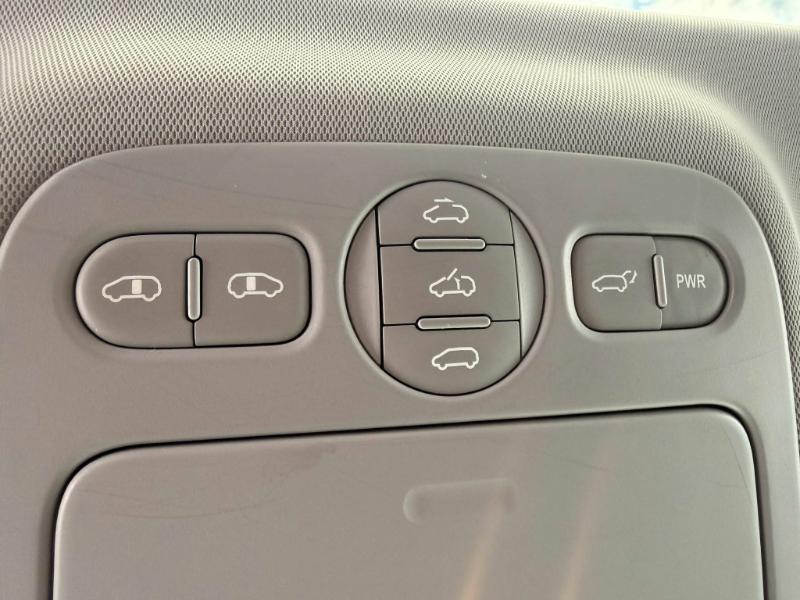 Kia Sedona EX LWB 2012