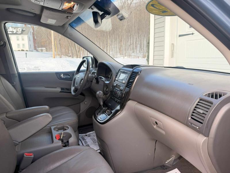 Kia Sedona EX LWB 2012