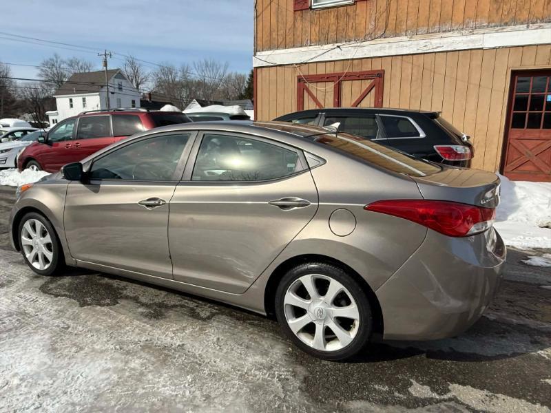 Hyundai Elantra Limited 2012
