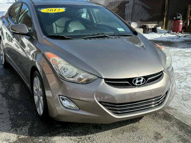 Hyundai Elantra Limited 2012