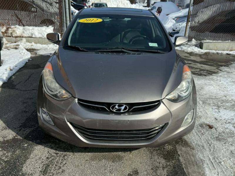 Hyundai Elantra Limited 2012
