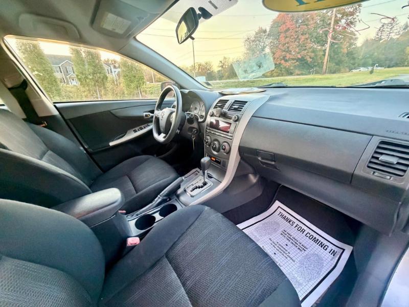 Toyota Corolla S 2011