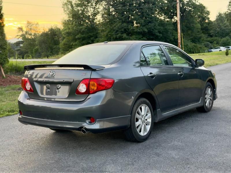 Toyota Corolla S 2010