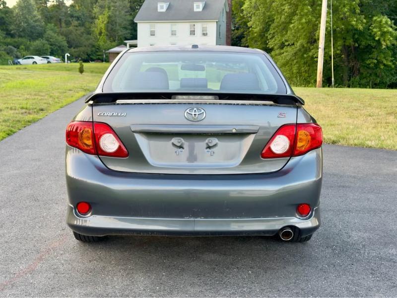 Toyota Corolla S 2010