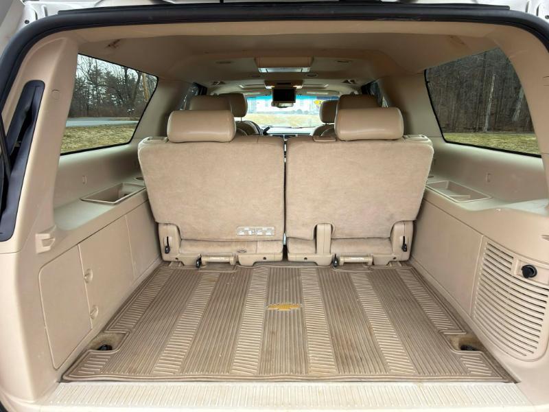 Chevrolet Suburban LT 1500 4WD 2014