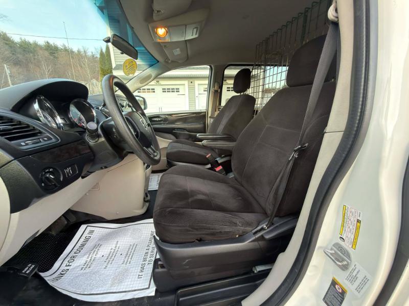 RAM Cargo Van Base 2012