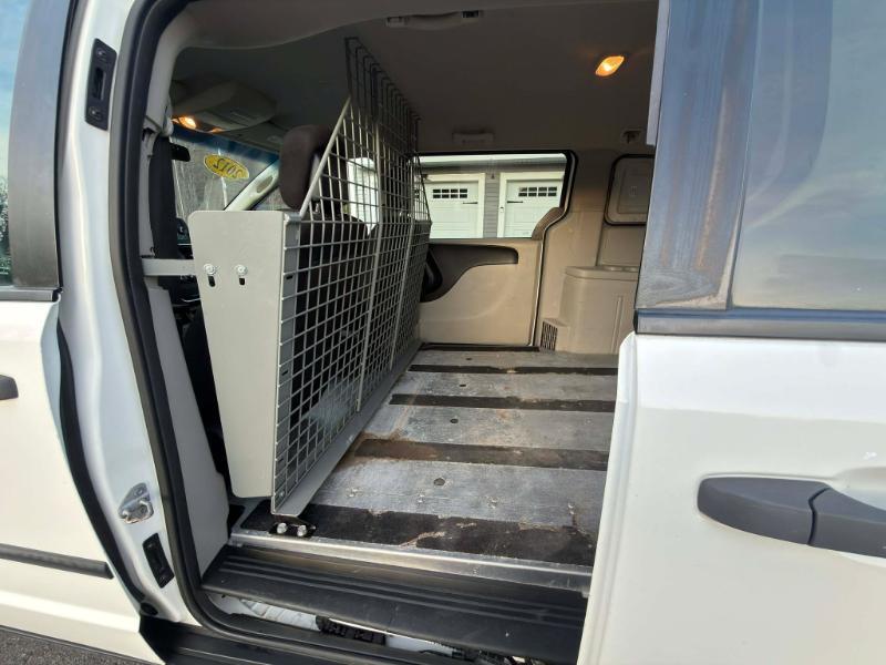 RAM Cargo Van Base 2012