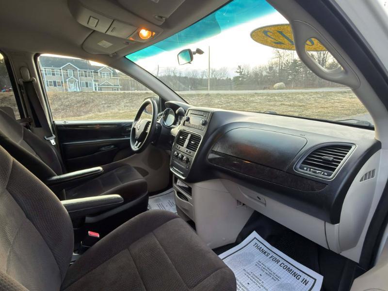 RAM Cargo Van Base 2012