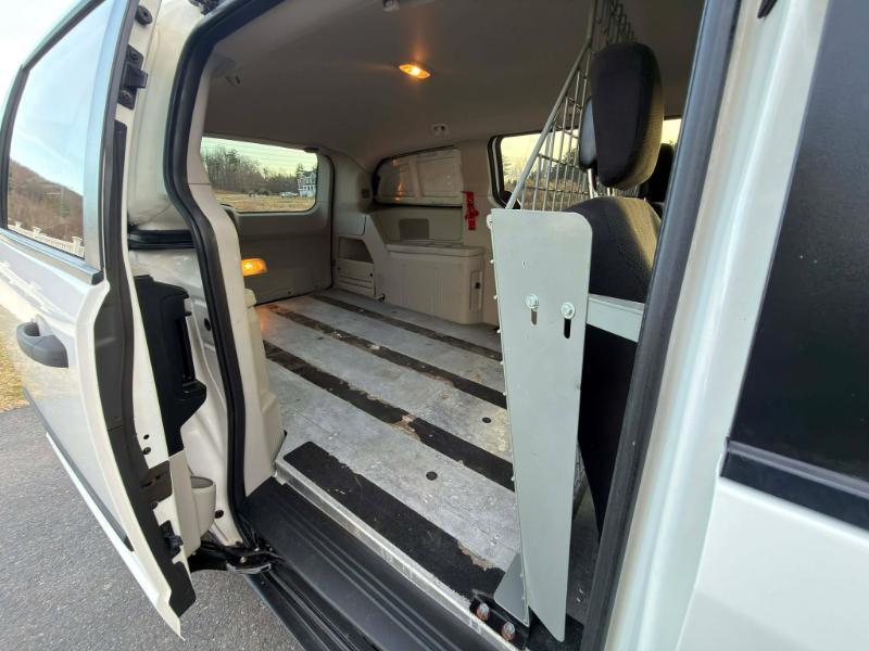 RAM Cargo Van Base 2012