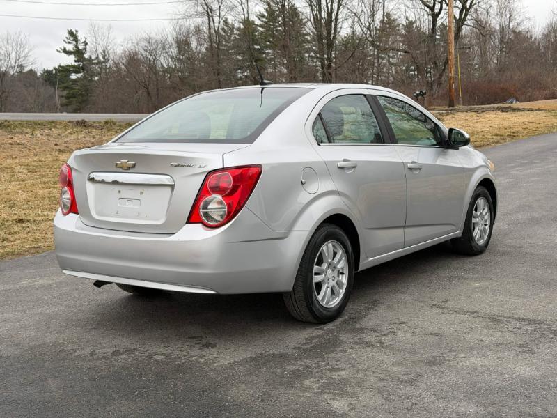 Chevrolet Sonic 2LT Sedan 2012