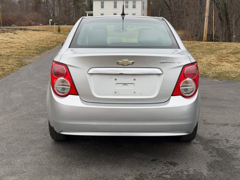 Chevrolet Sonic 2LT Sedan 2012