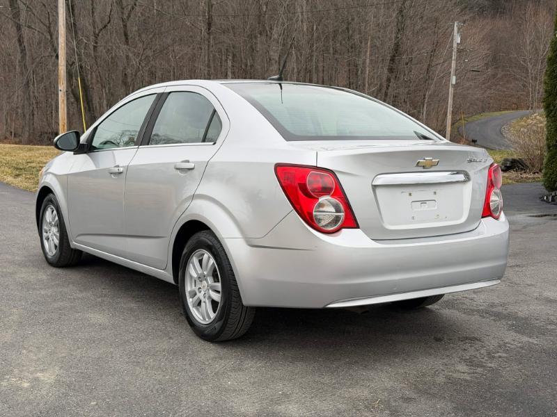 Chevrolet Sonic 2LT Sedan 2012