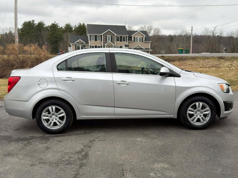 Chevrolet Sonic 2LT Sedan 2012