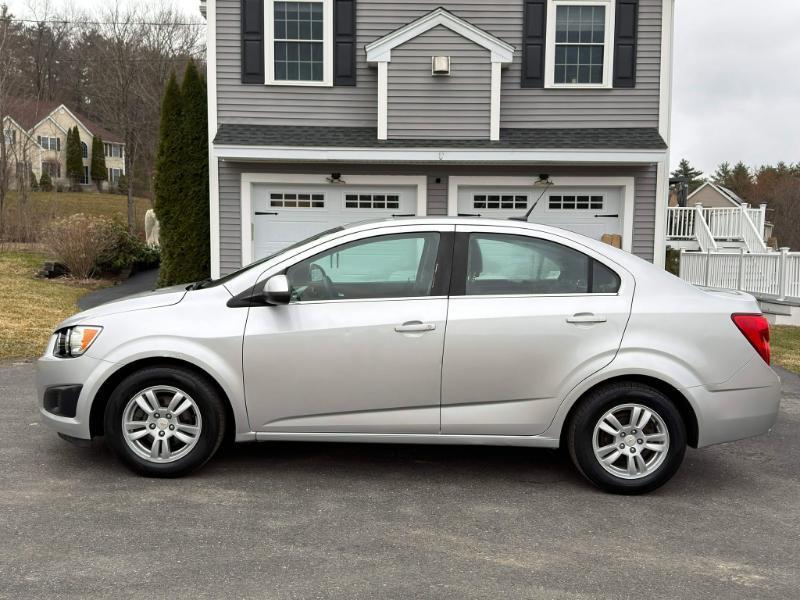 Chevrolet Sonic 2LT Sedan 2012