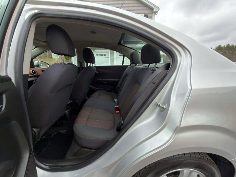 Chevrolet Sonic 2LT Sedan 2012