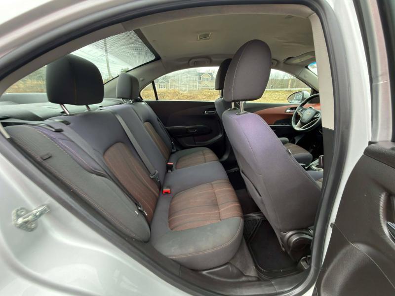 Chevrolet Sonic 2LT Sedan 2012