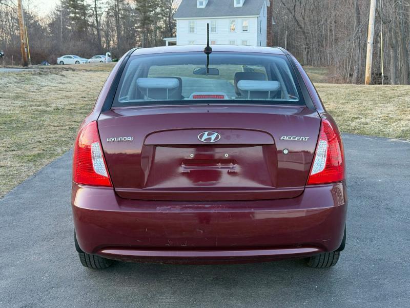 Hyundai Accent GLS 4-Door 2010