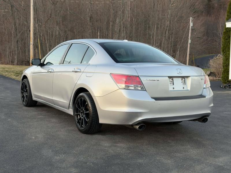 Honda Accord EX-L V-6 Sedan AT with Navigation 2009