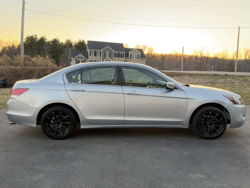 Honda Accord EX-L V-6 Sedan AT with Navigation 2009