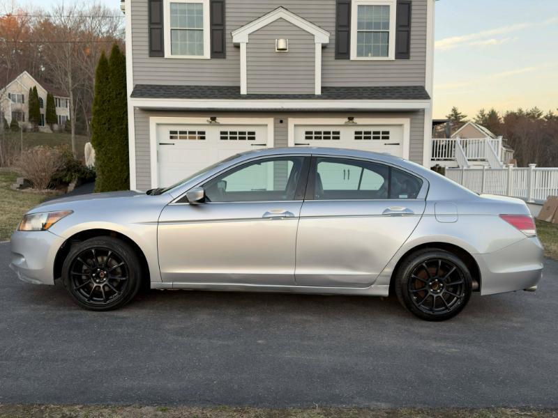 Honda Accord EX-L V-6 Sedan AT with Navigation 2009