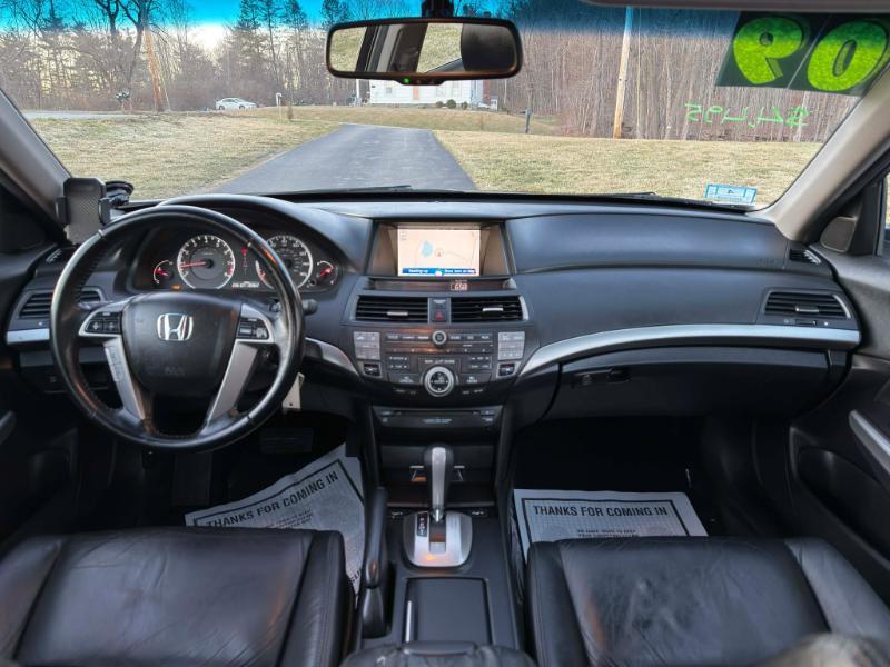 Honda Accord EX-L V-6 Sedan AT with Navigation 2009