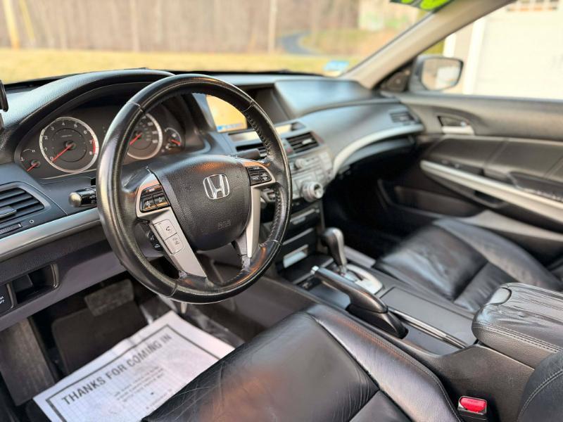 Honda Accord EX-L V-6 Sedan AT with Navigation 2009