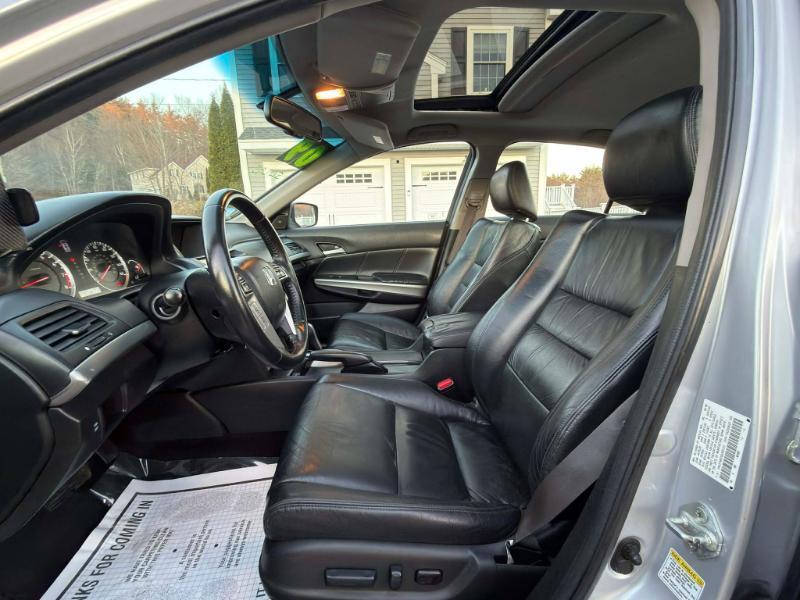 Honda Accord EX-L V-6 Sedan AT with Navigation 2009