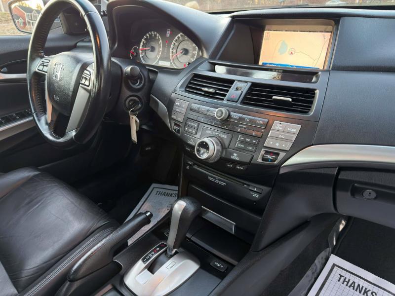 Honda Accord EX-L V-6 Sedan AT with Navigation 2009
