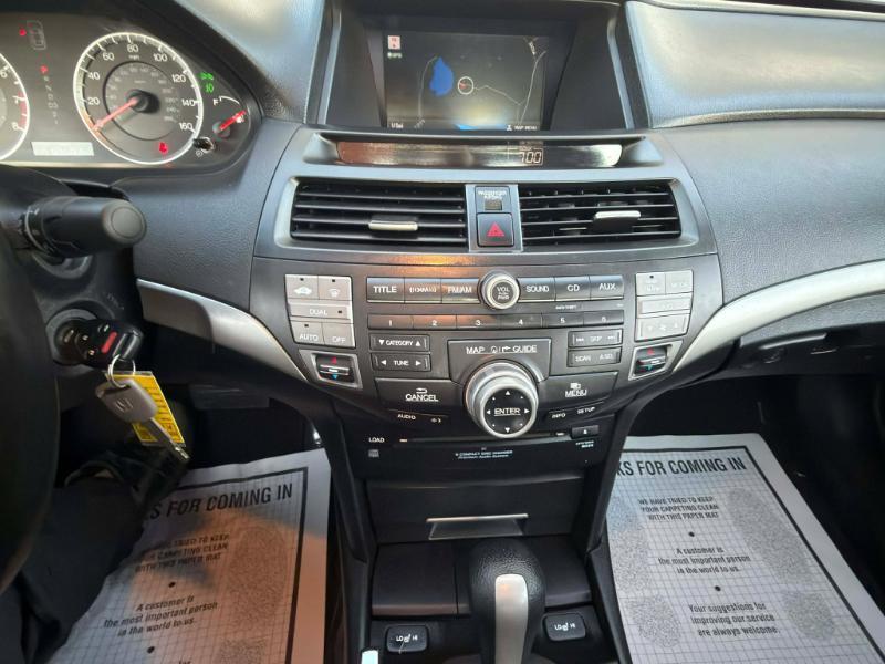 Honda Accord EX-L V-6 Sedan AT with Navigation 2009