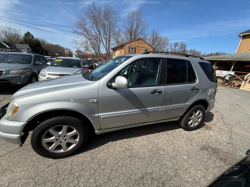 Mercedes-Benz M-Class ML430 2001