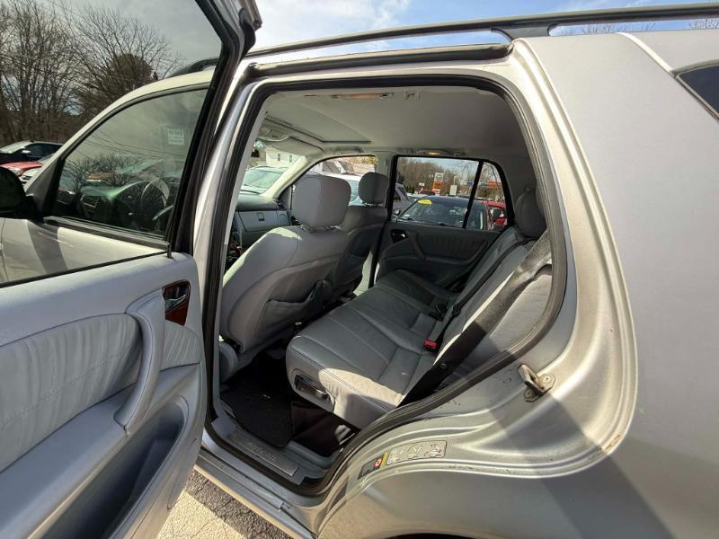 Mercedes-Benz M-Class ML430 2001