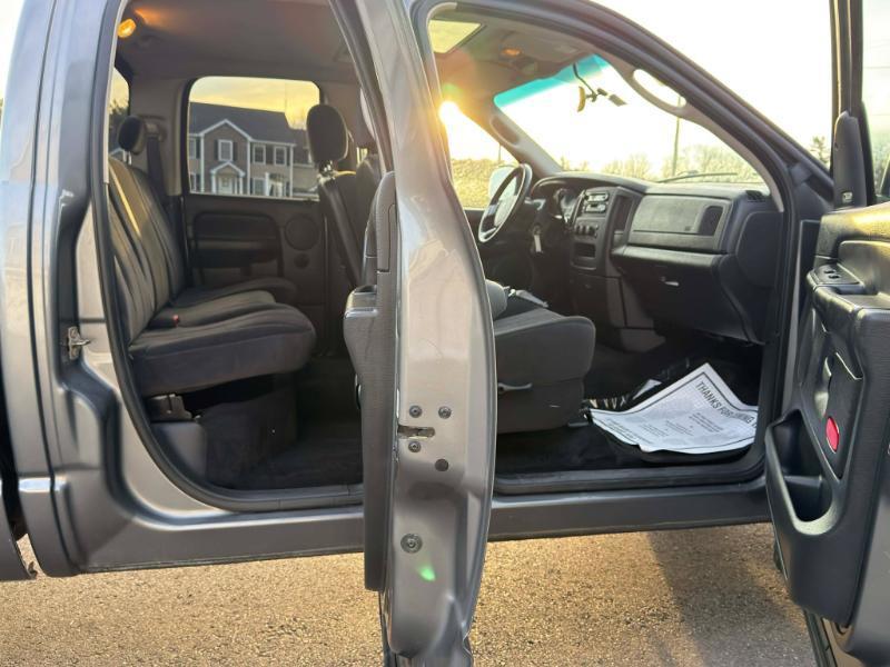 Dodge Ram 1500 SLT Quad Cab Long Bed 4WD 2005