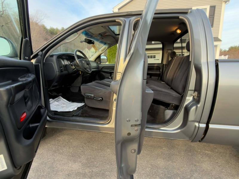 Dodge Ram 1500 SLT Quad Cab Long Bed 4WD 2005