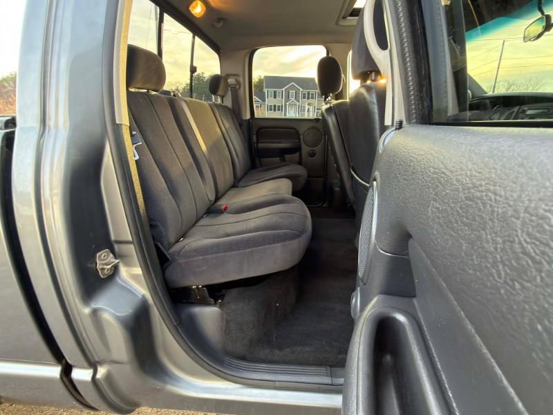 Dodge Ram 1500 SLT Quad Cab Long Bed 4WD 2005