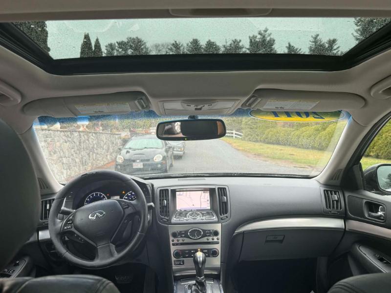 Infiniti G Sedan G37x AWD 2011