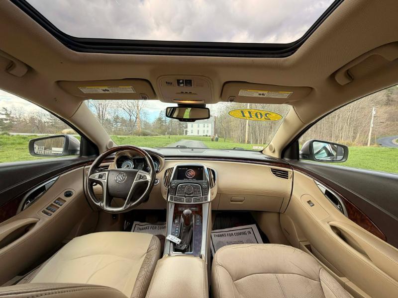 Buick LaCrosse CXL AWD 2011