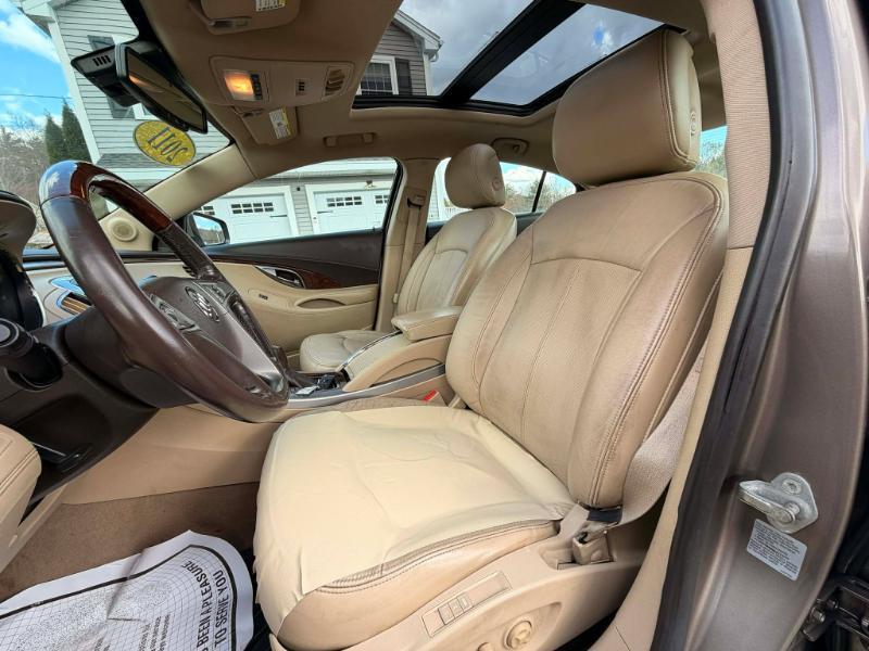 Buick LaCrosse CXL AWD 2011