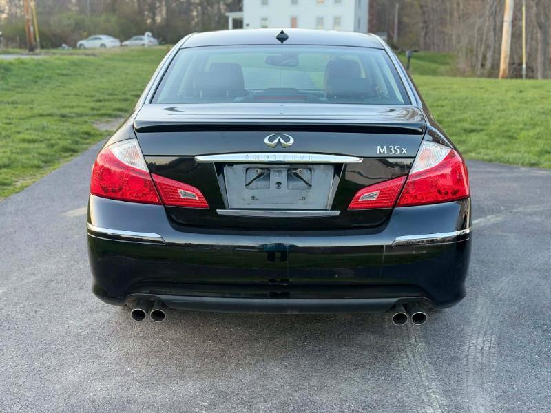 Infiniti M 35 4WD 2008