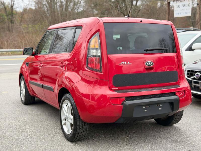 Kia Soul + 2011