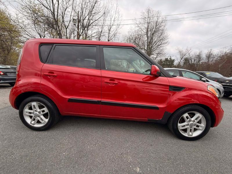 Kia Soul + 2011