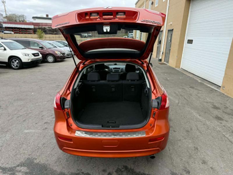 Mitsubishi Lancer Sportback GTS 2011